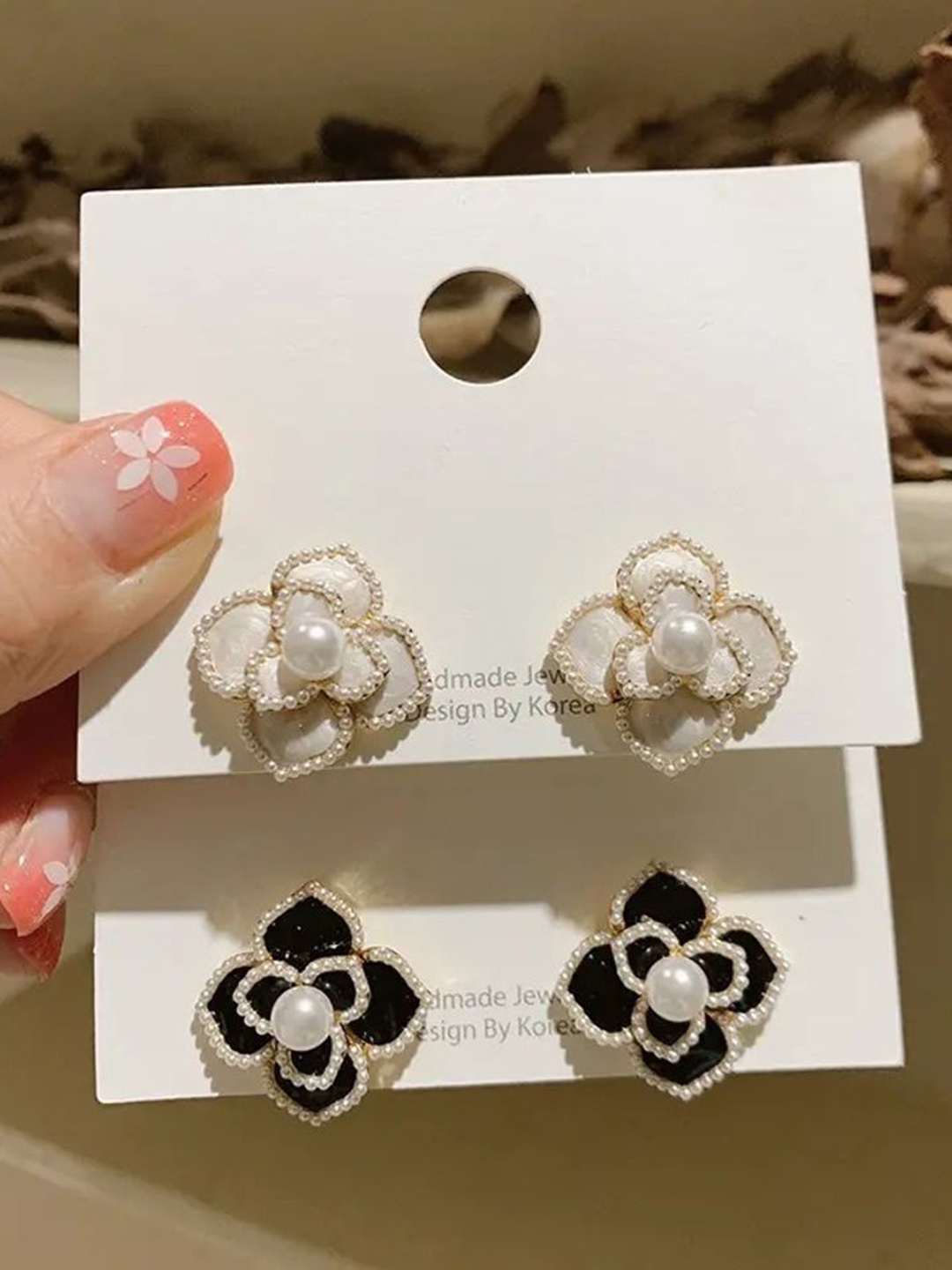 

Celestique Set Of 2 Floral Studs, Black