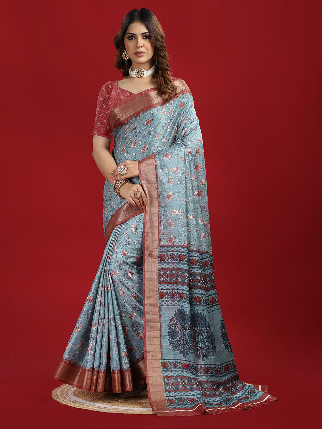

A.V.M Prints Floral Printed Zari Saree, Grey