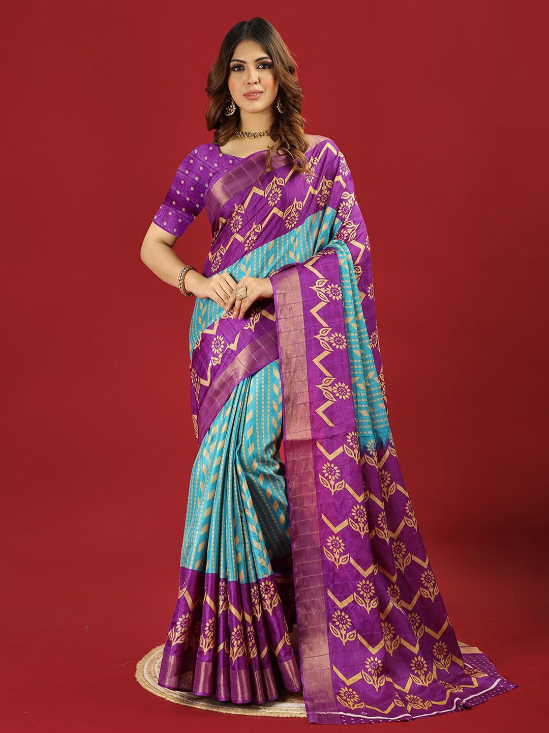 

A.V.M Prints Floral Printed Saree, Green