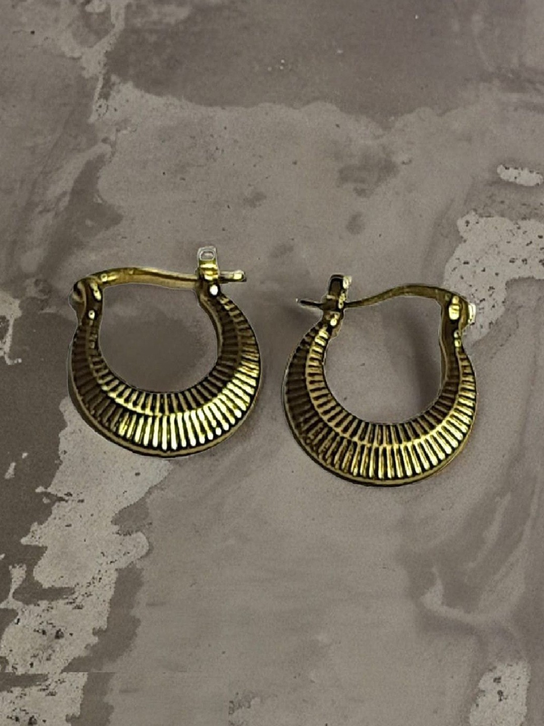 

RUHI COLLECTION Gold Plated Classic Hoop Earrings