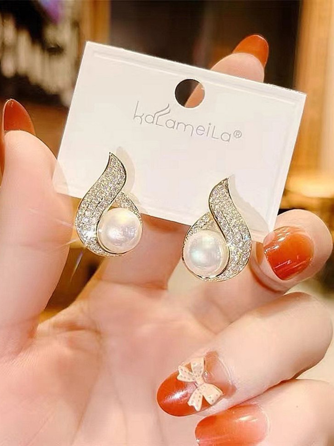 

Celestique Contemporary Pearls Studs, Gold