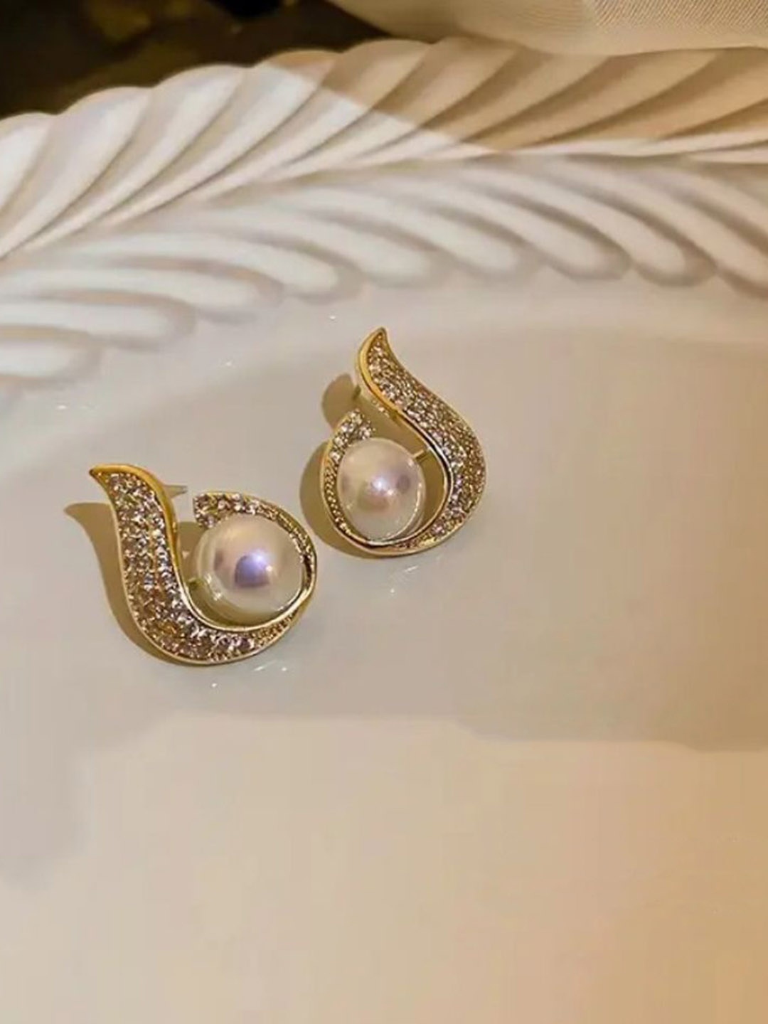 

Celestique Contemporary Drop Earrings, Gold
