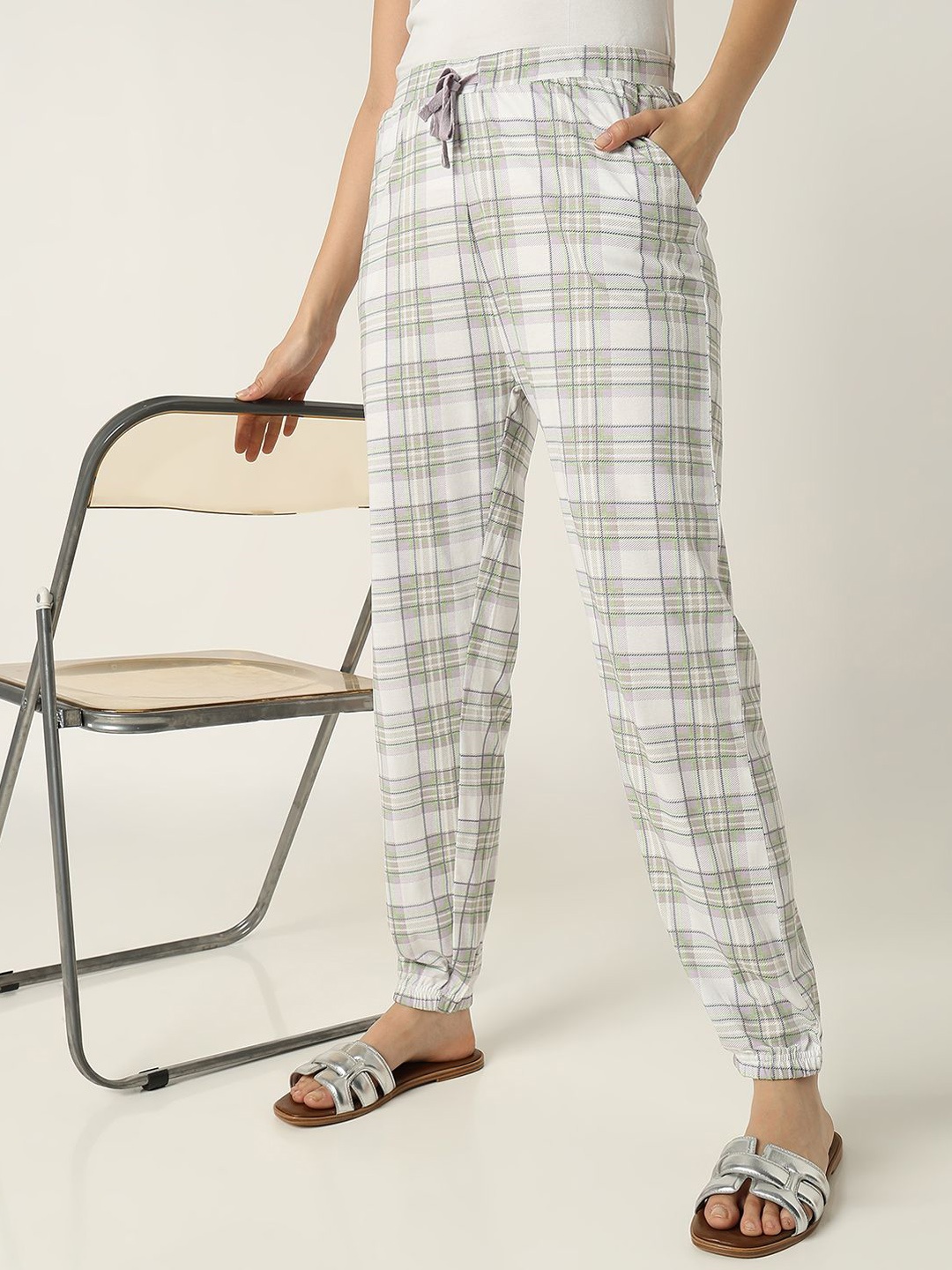 

R&B Women Checked Mid-Rise Cotton Joggers Lounge Pants, Green