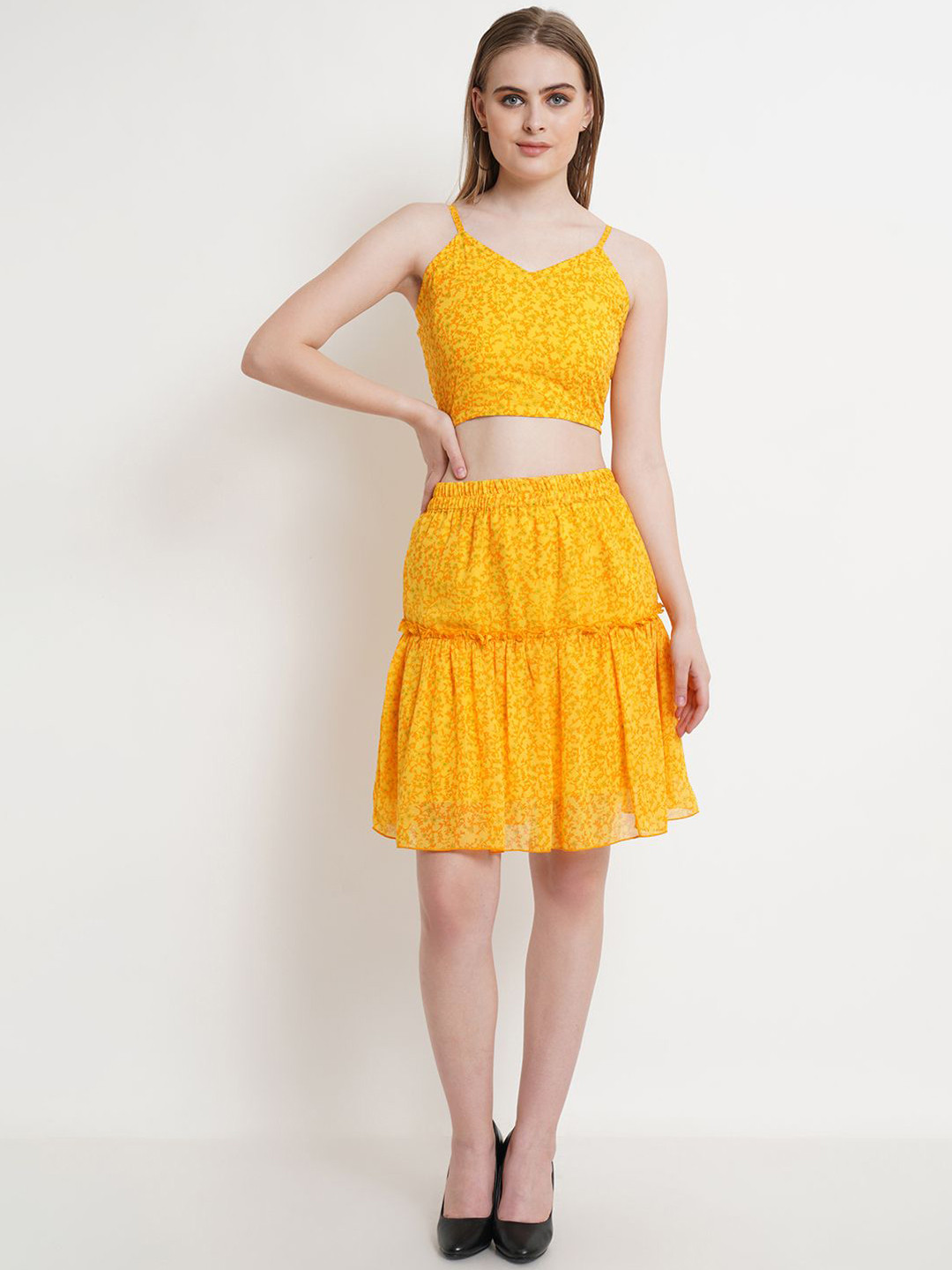 

Popwings Floral Printed Shoulder Straps Top With Skirt, Yellow