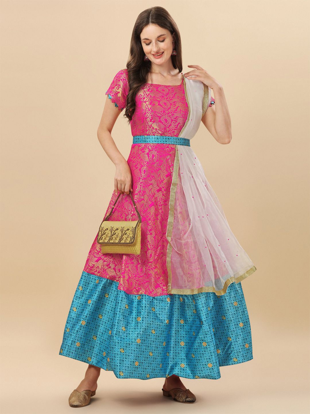 

VIVARAA FASHION Ethnic Motifs Printed Fit & Flare Maxi Dress With Dupatta, Pink