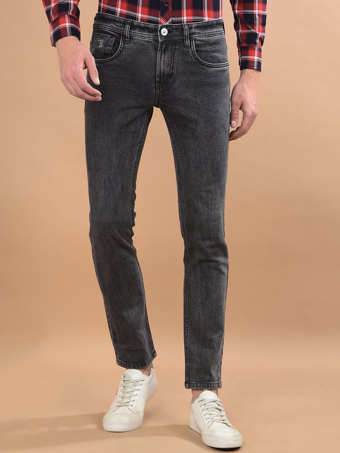 Canary London Men Smart Skinny Fit Low-Rise Light Fade Stretchable Jeans, Black