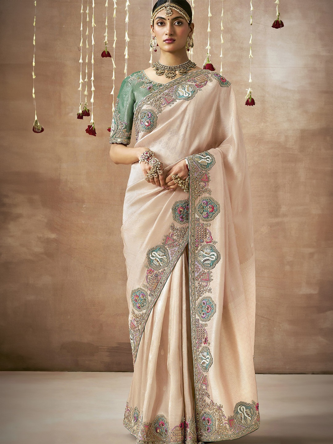 

MAHALASA Embellished Sequinned Banarasi Saree, Beige