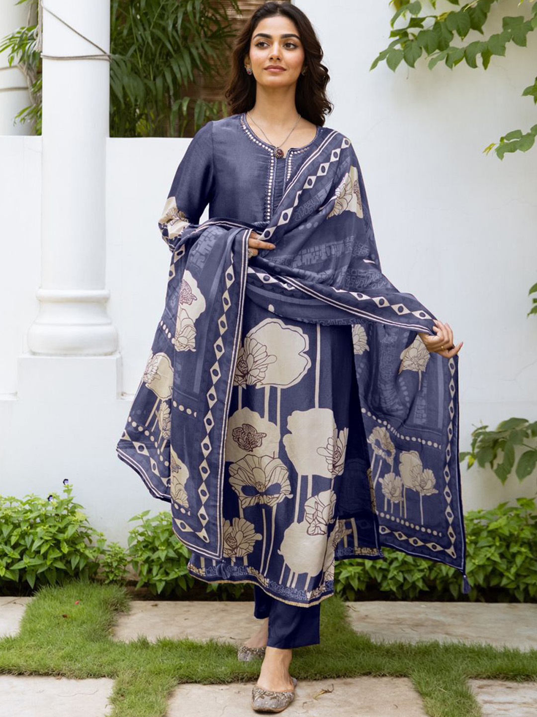 

Anouk Blue Floral Printed Notch Neck Tissue Straight Kurta With Trousers & Dupatta