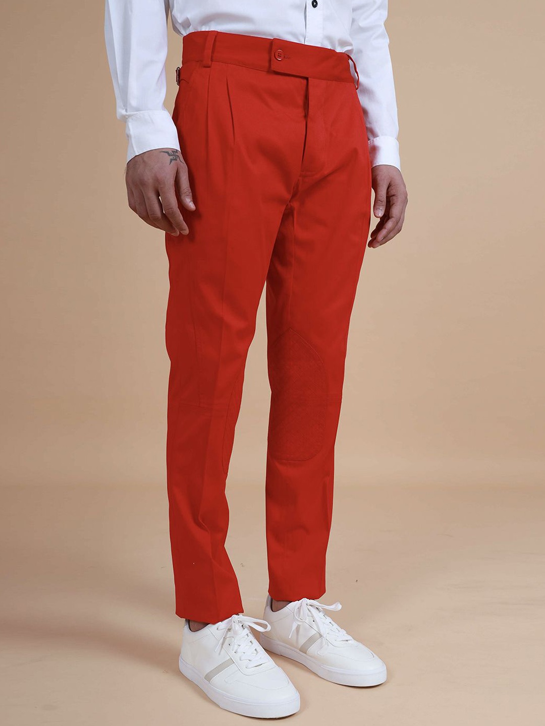 

RR Blue Men Mid-Rise Relaxed Tapered Fit Cotton Trousers, Red