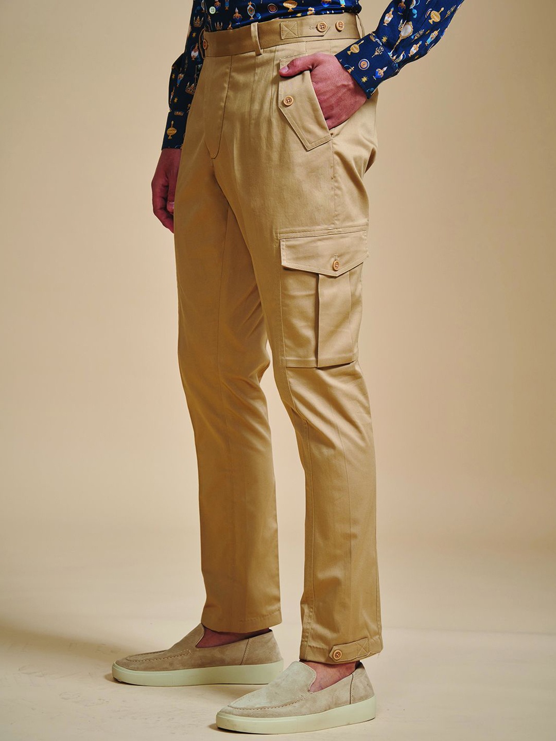 

RR Blue Men Relaxed Trousers, Beige