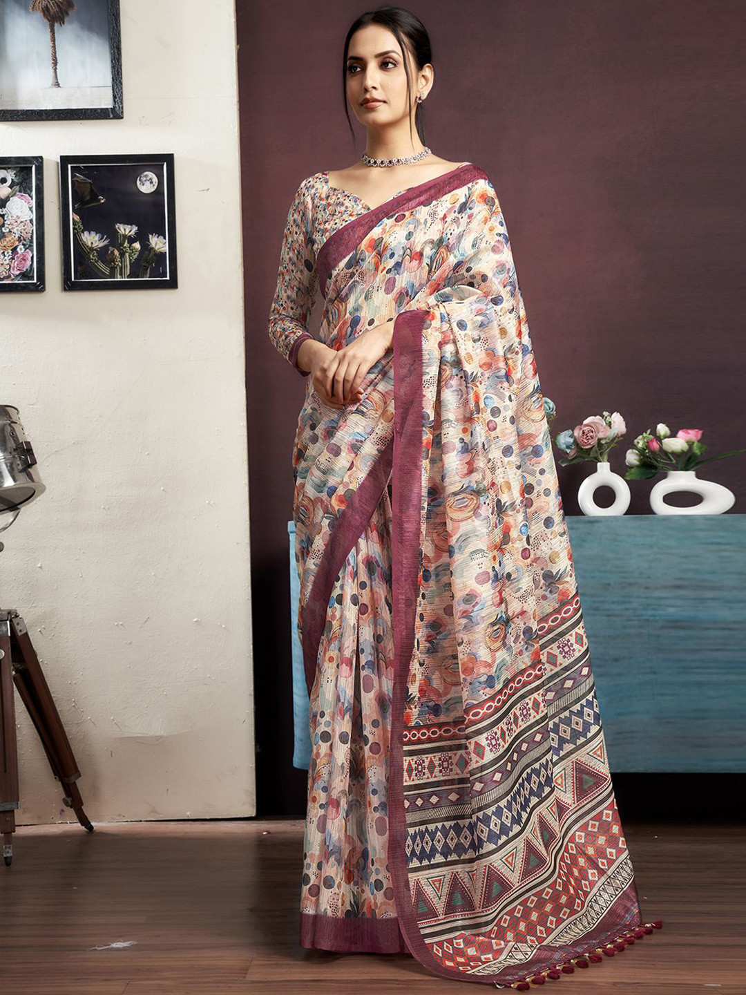 

KALINI Women Abstract Printed Saree, Brown