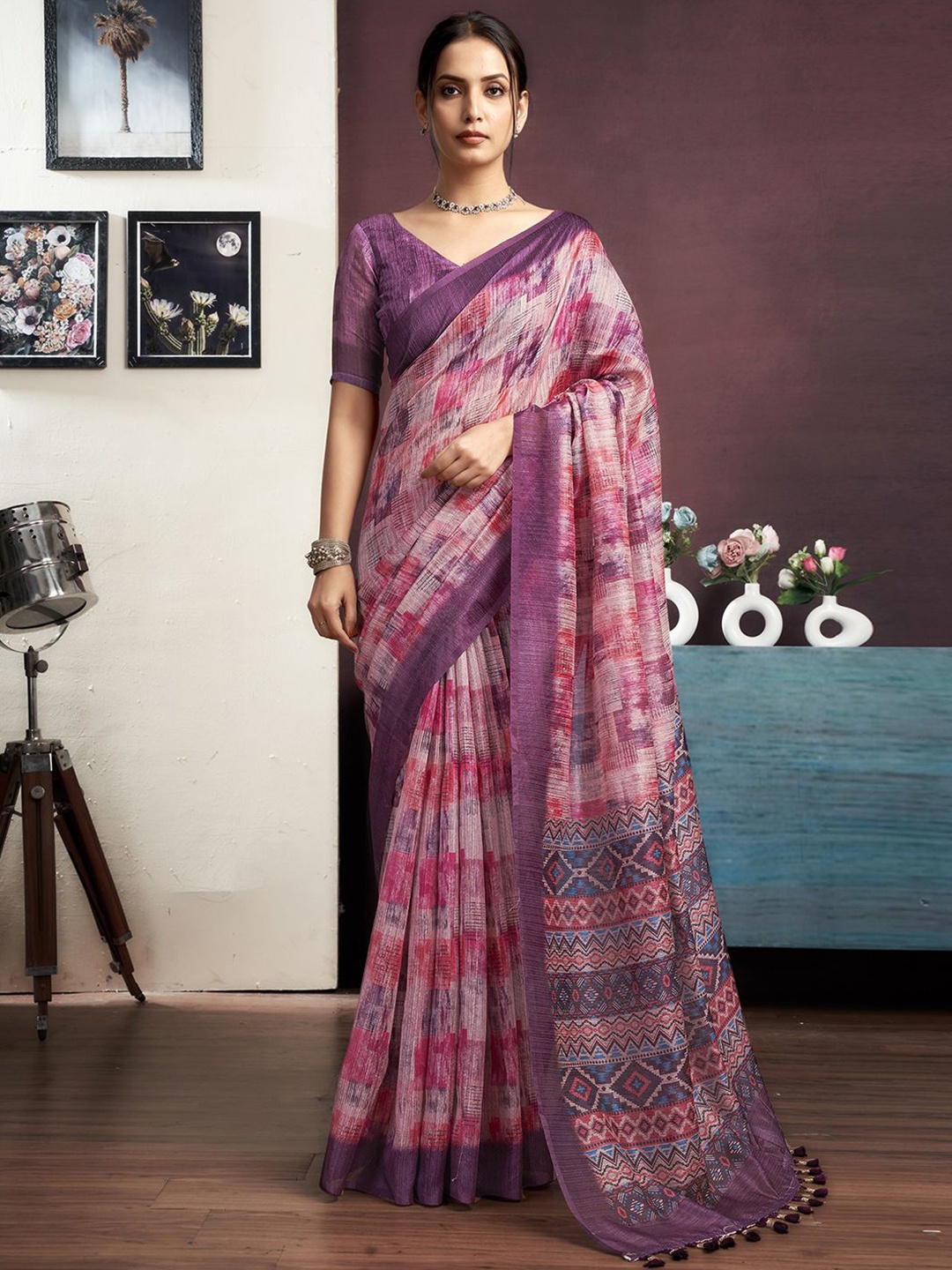 

KALINI Abstract Printed Saree, Pink