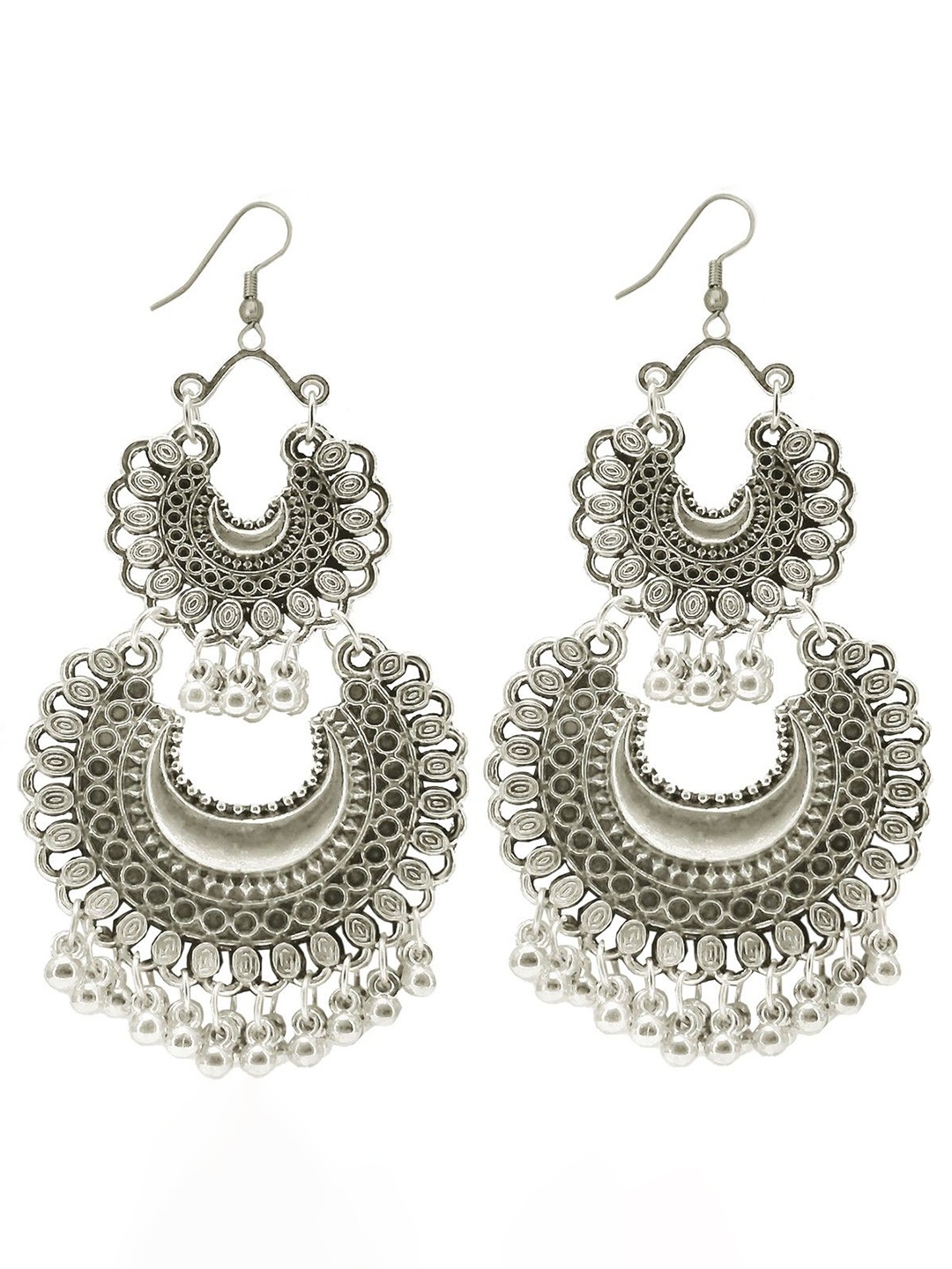 

PINAAKA DARINI Silver-Plated Circular Chandbalis