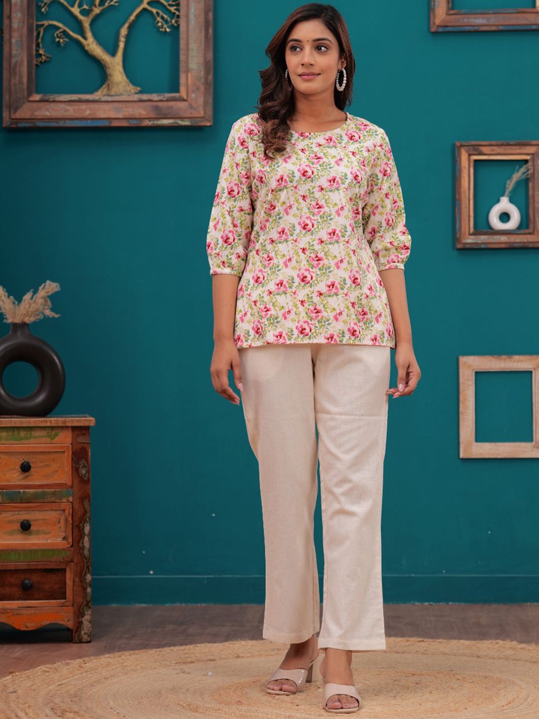 

KALINI Printed Round Neck Three-Quarter Sleeves Top With Trouser, Pink