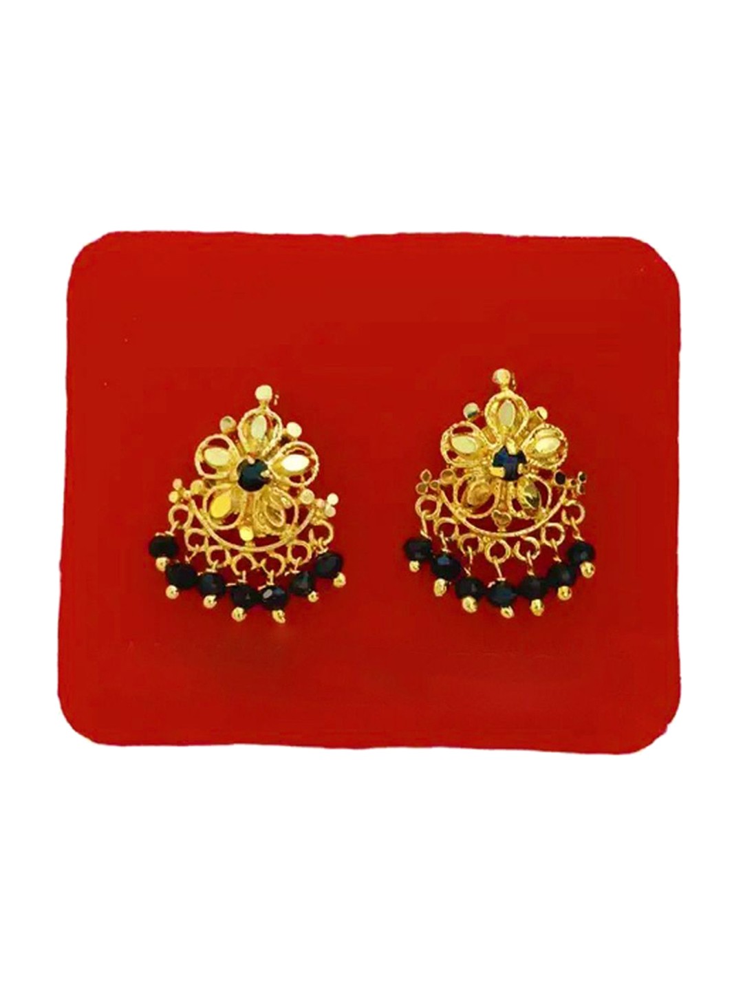 

PINAAKA DARINI Stone Studded & Bedaed Floral Studs, Gold