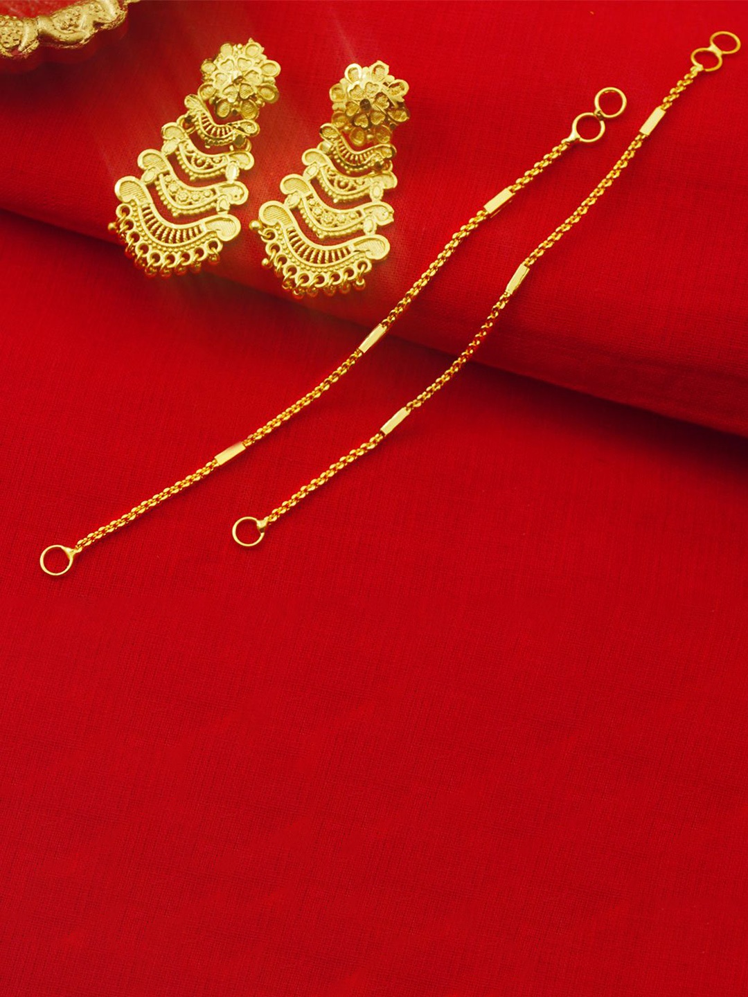 

PINAAKA DARINI Kammalu Circular Drop Earrings, Gold