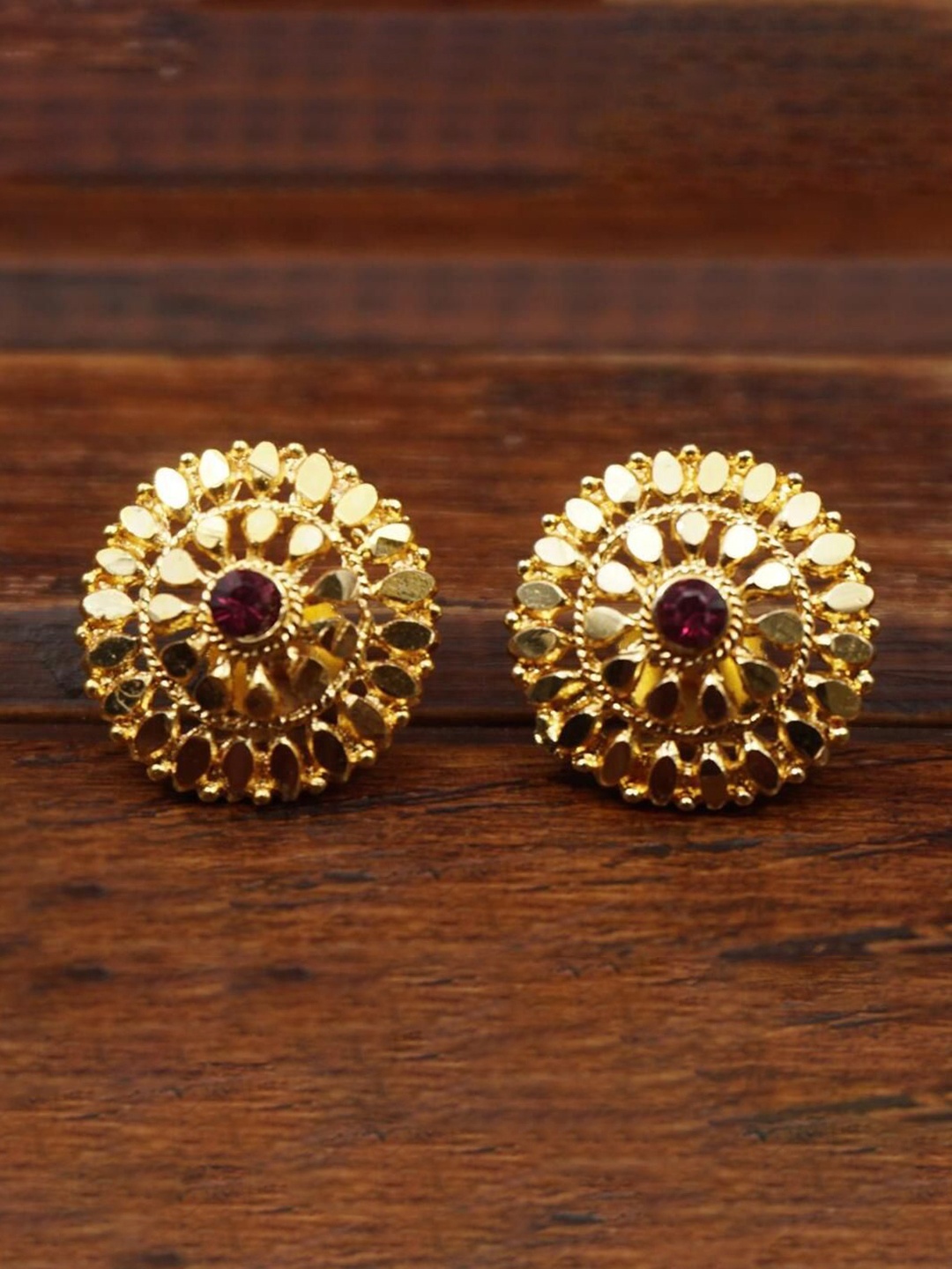 

PINAAKA DARINI Set Of 3 1Gram Gold-Plated Circular Artificial Stone Studded Studs