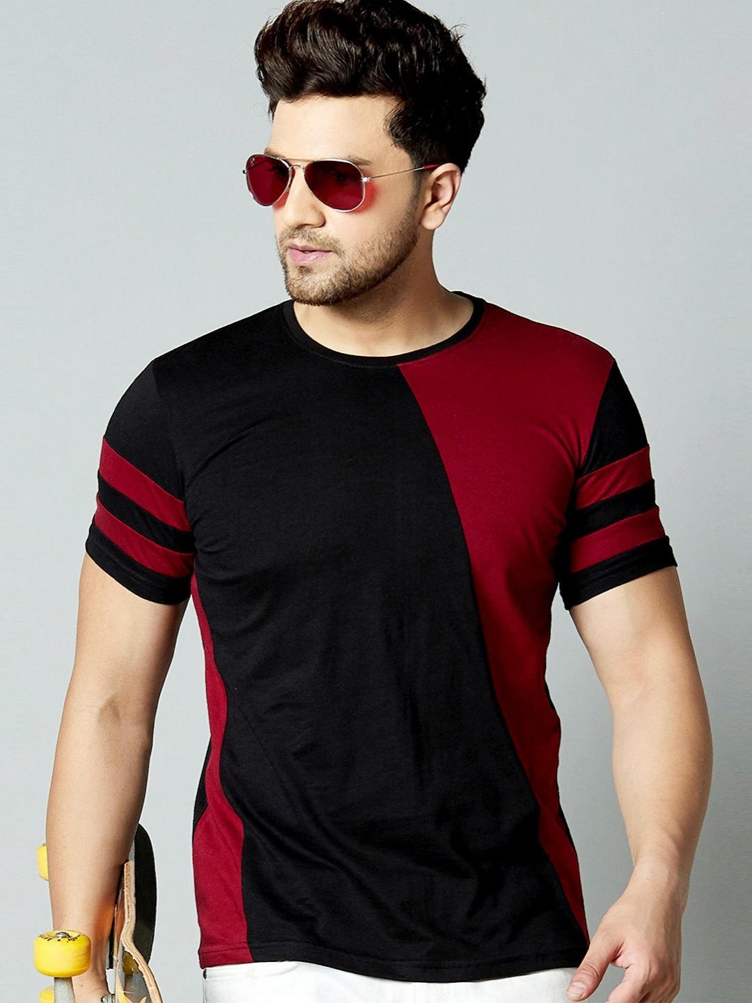 

AUSK Men Colourblocked Round Neck Cotton T-shirt, Maroon