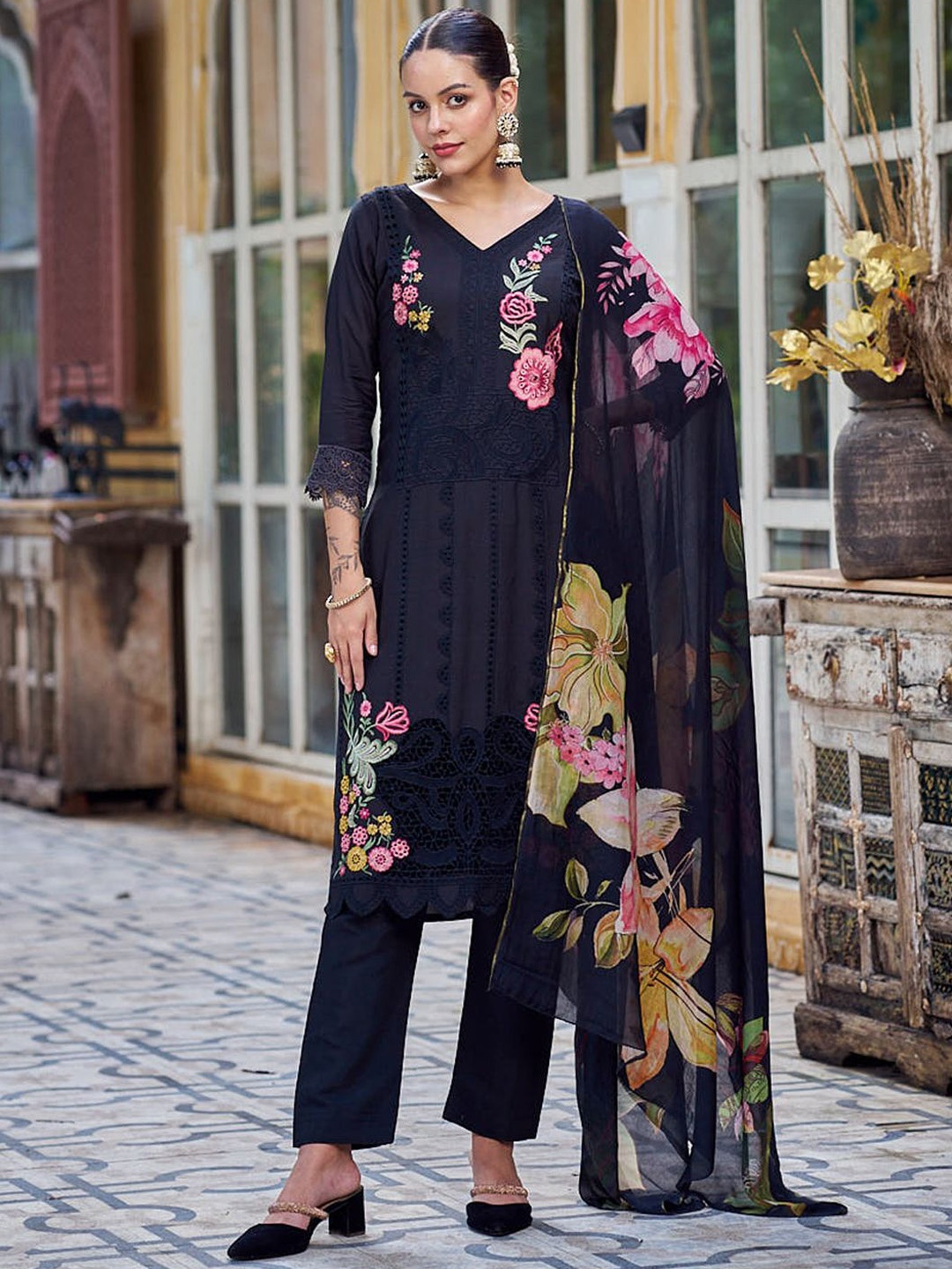 

Stylee LIFESTYLE Floral Embroidered Pure Silk Unstitched Dress Material, Black