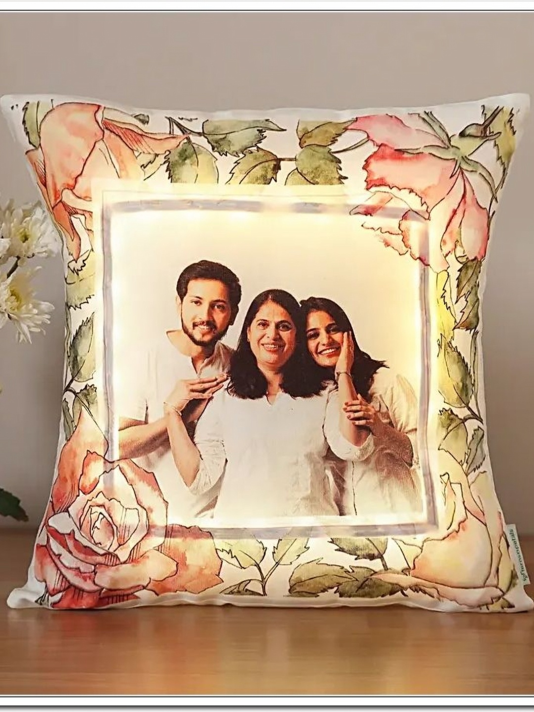 

fnp White & Pink Printed Mothers Day Personalised LED Cushion