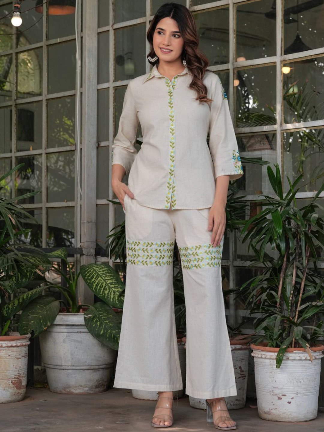 

KALINI Embroidered Shirt Collar Three-Quarter Sleeves Shirt With Trouser, Off white