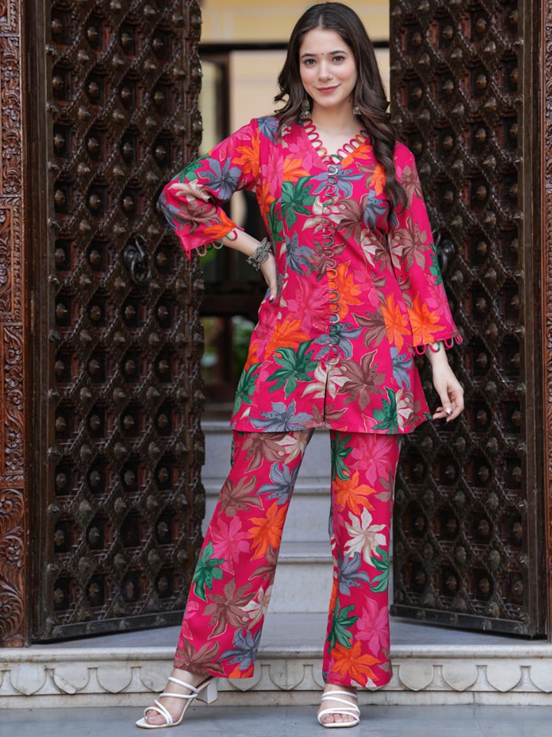 

KALINI Floral Printed V-Neck Three-Quarter Sleeves Top With Trouser, Pink
