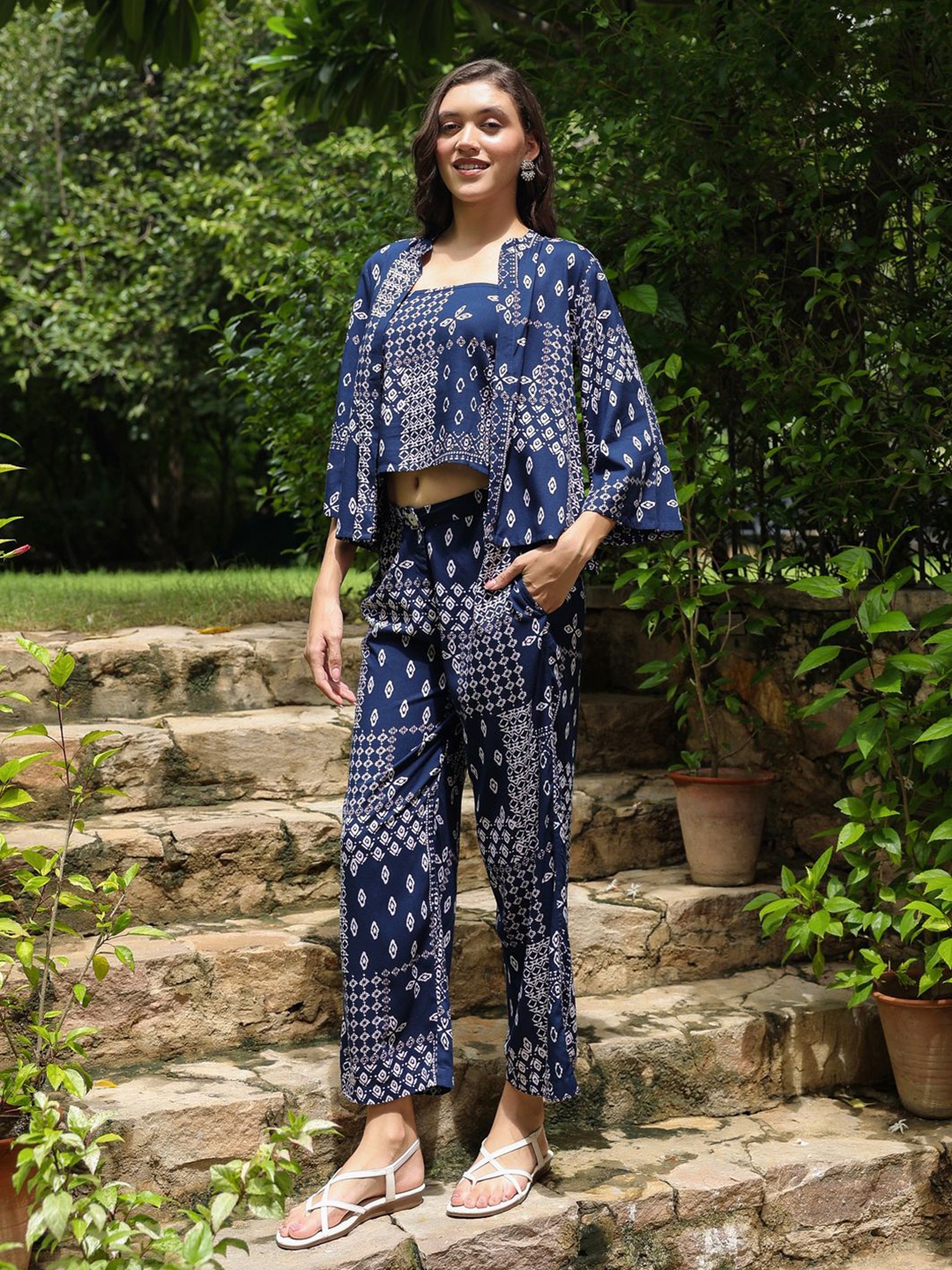 

SANSKRUTIHOMES Printed Sleeveless Top With Trousers & Shrug, Navy blue
