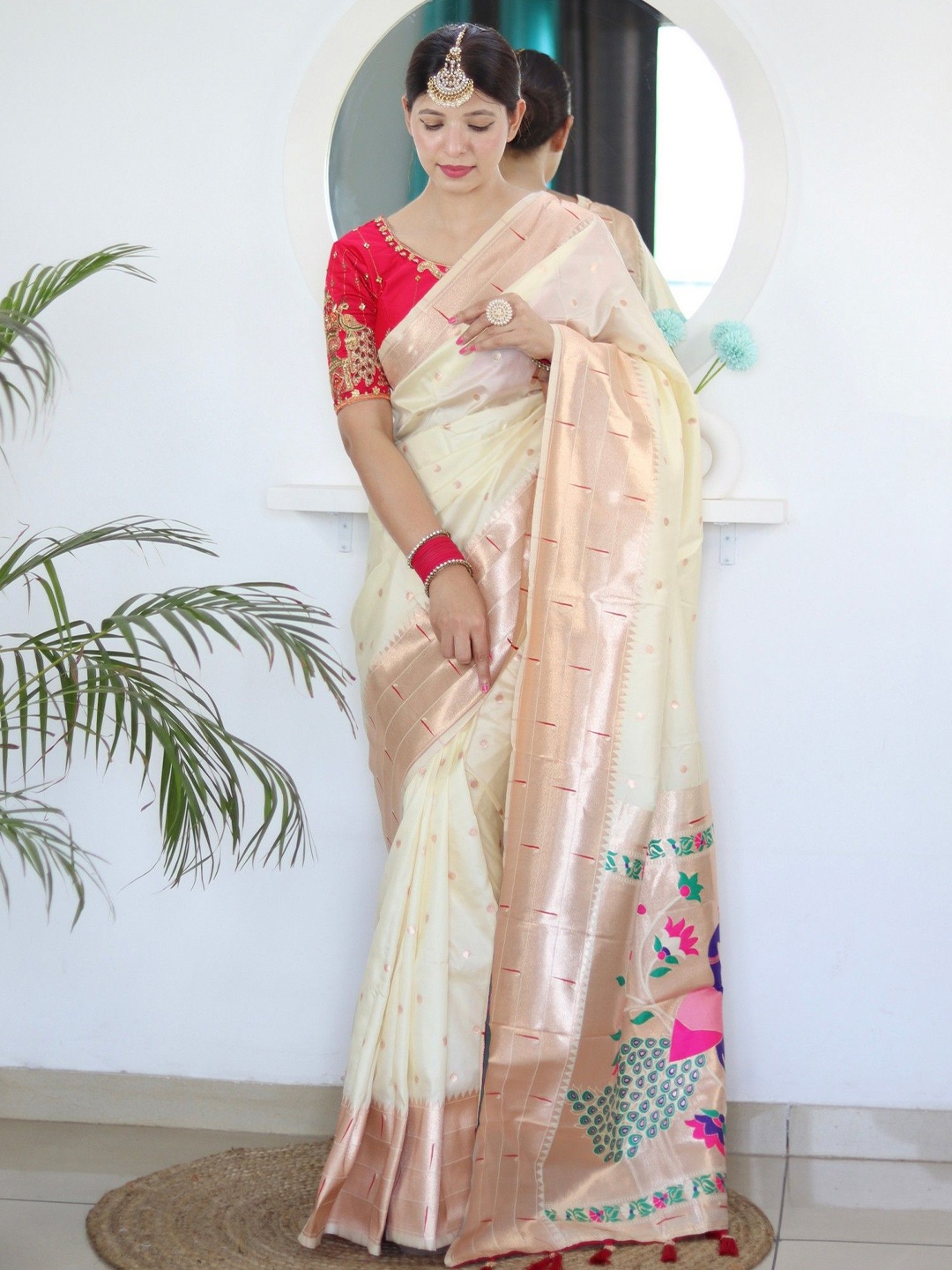 

VARNI FABRICS Woven Design Zari Pure Silk Banarasi Saree, Beige