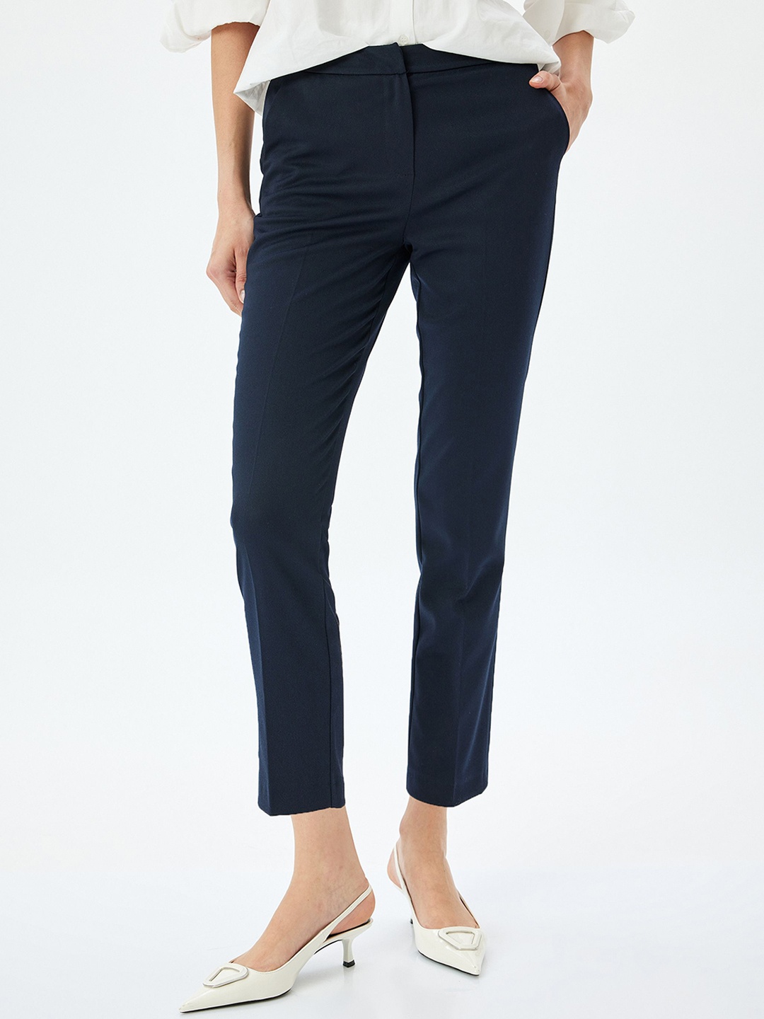 

Koton Women Regular Fit High-Rise Cropped Trousers, Navy blue