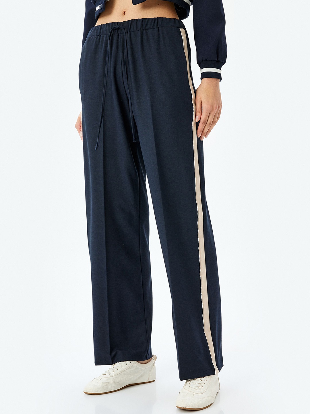 

Koton Women Straight Fit Mid-Rise Parallel Trousers, Navy blue