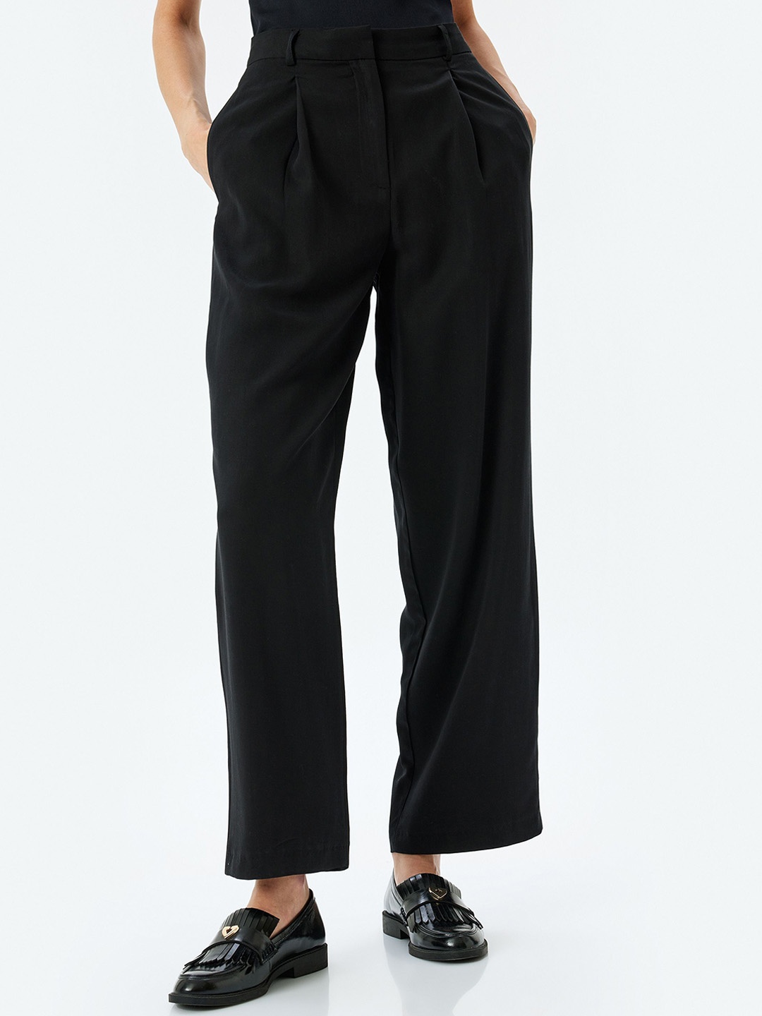 

Koton Women Mid-Rise Straight Fit Regular Trouser, Black