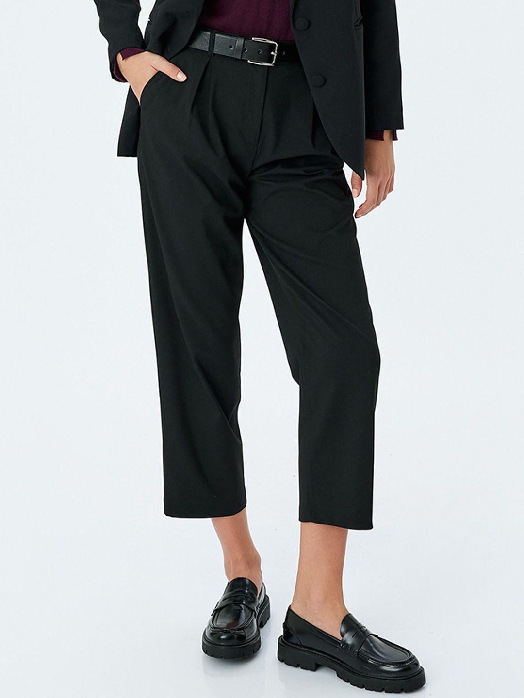 

Koton Women Pleated Regular Fit Trousers, Black
