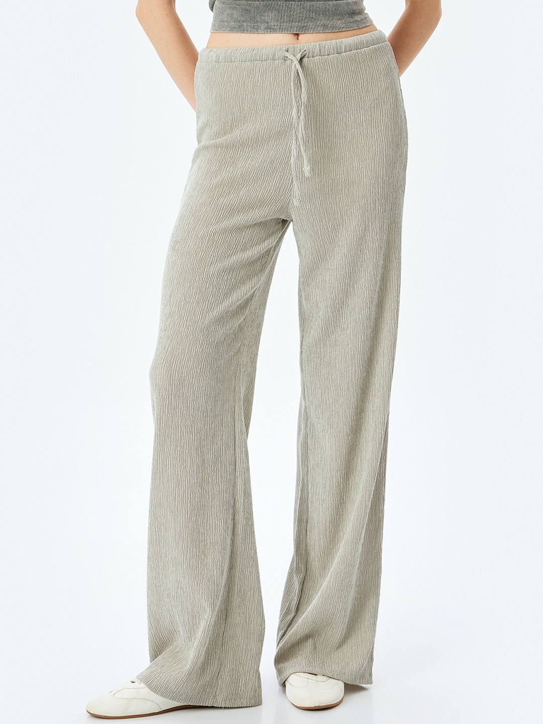 

Koton Women Relaxed Fit Mid-Rise Trousers, Grey