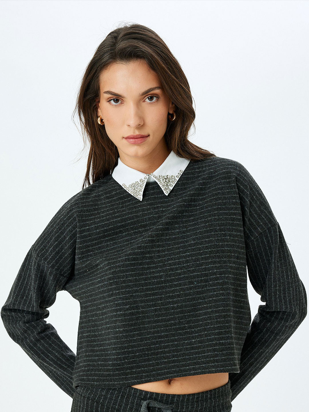 

Koton Women Striped Crop Pullover Sweaters, Grey
