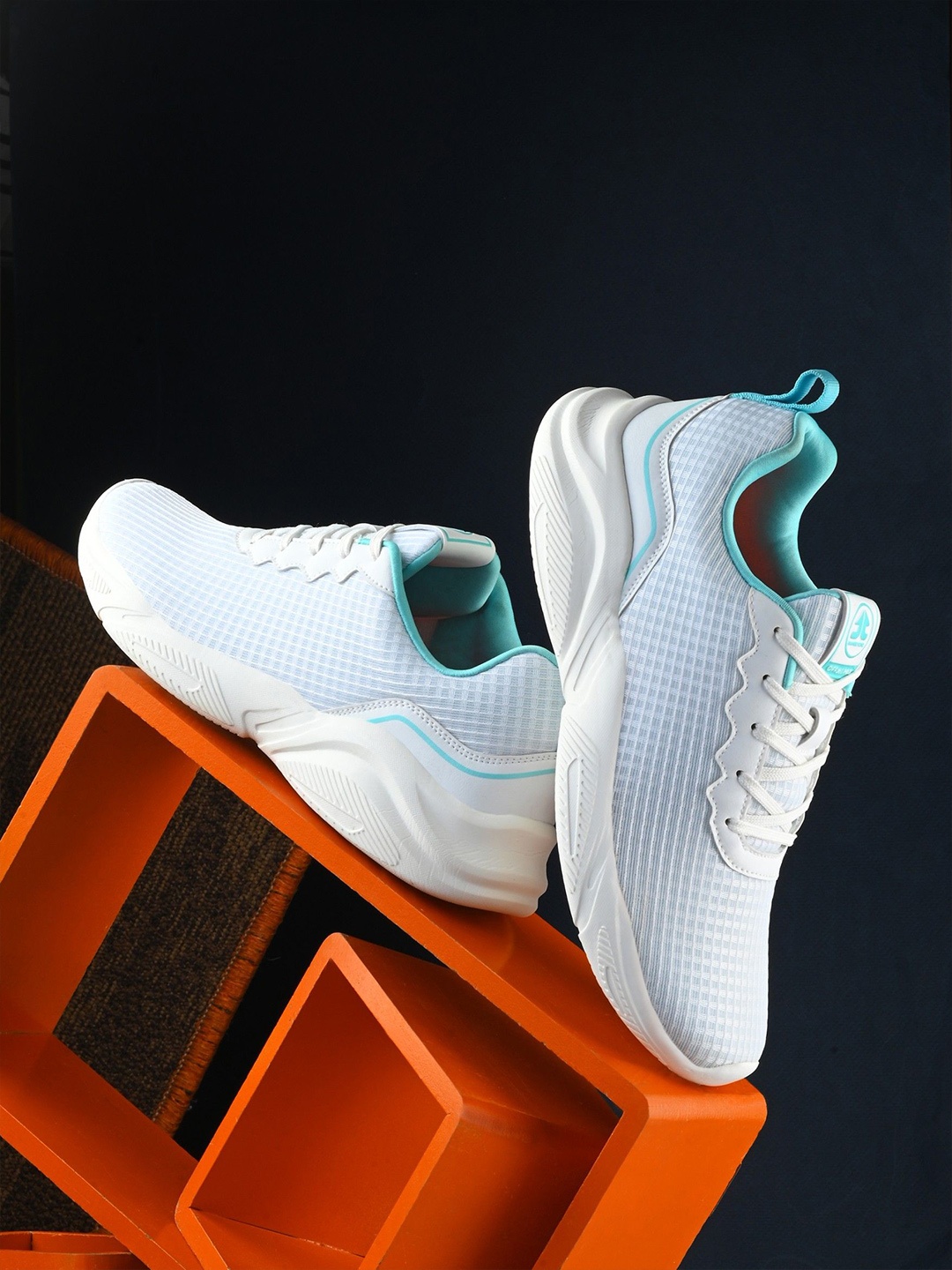 

OFF LIMITS Men Mesh Running Non-Marking Shoes, Off white