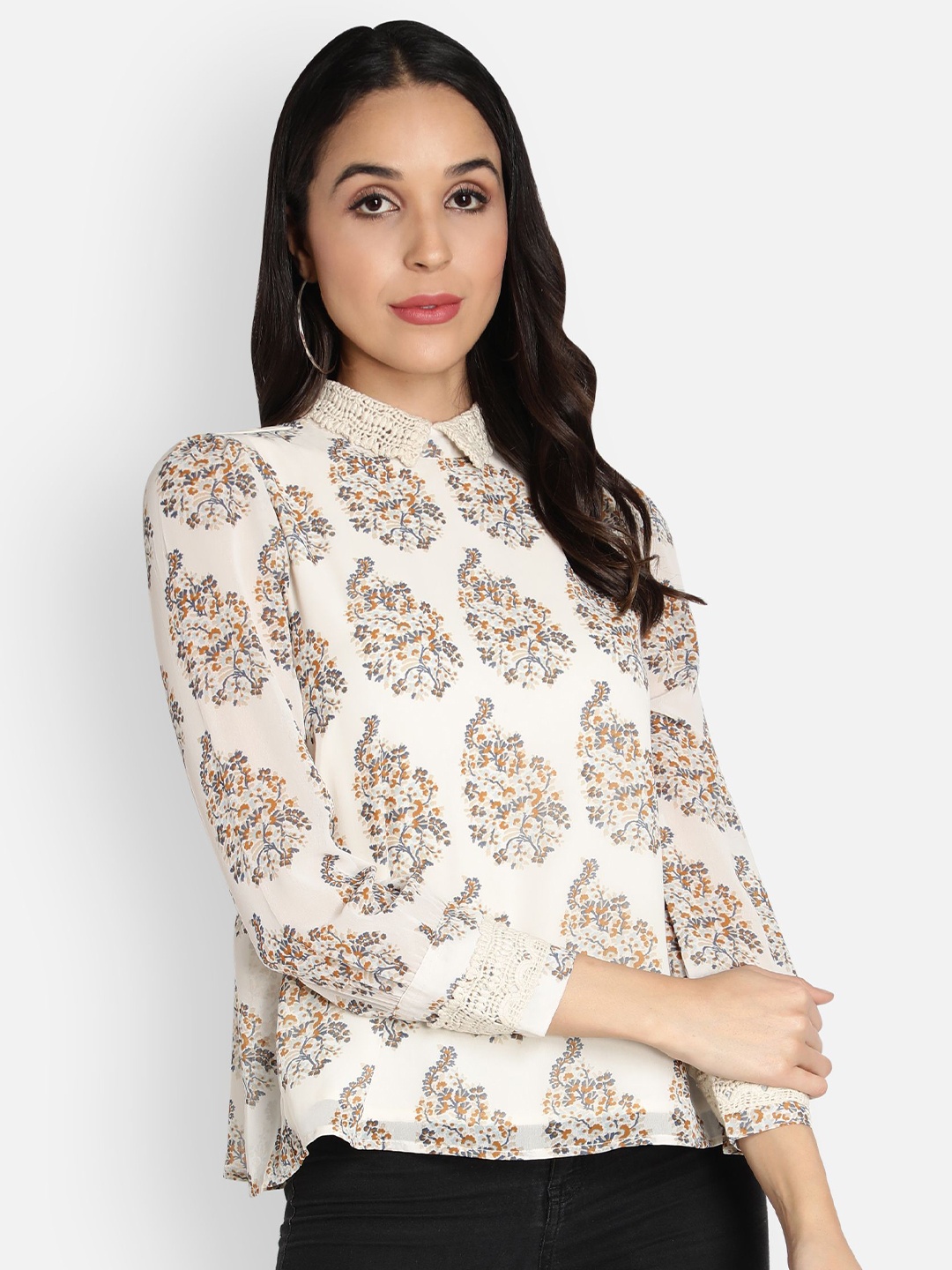 

Sipsew Women Floral Printed Peter Pan Collar Top, White