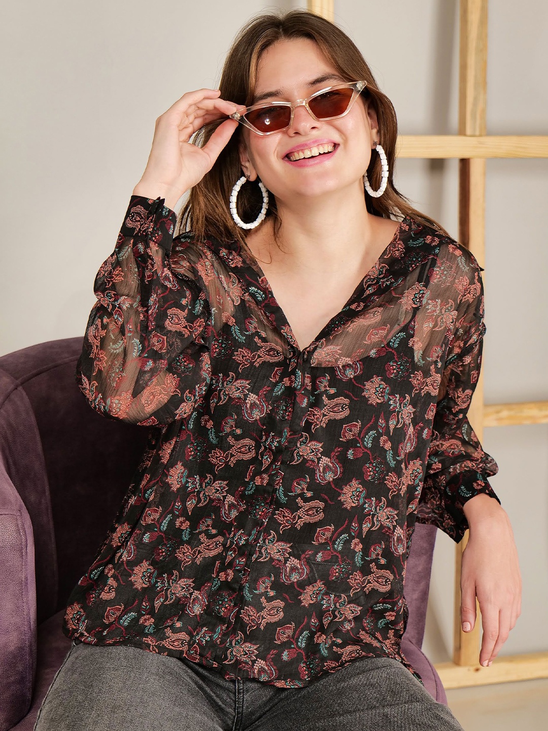 

THE BLACK LOVER Floral Print Bell Sleeve Georgette Top