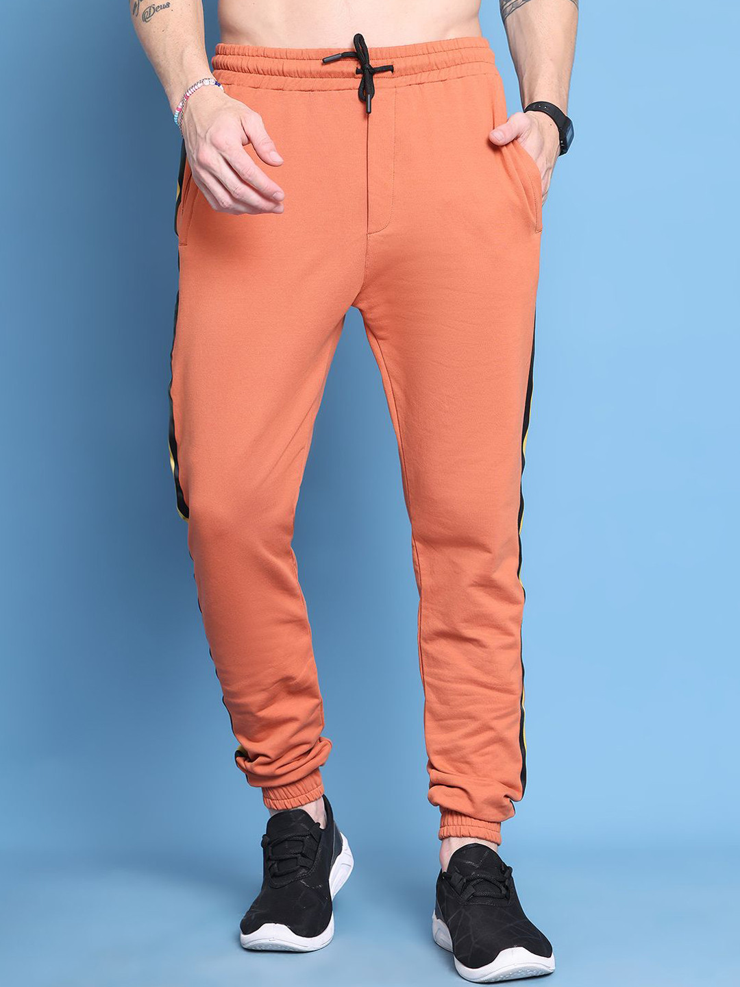 

DOOR74 Men Side Tape Cotton Joggers, Rust