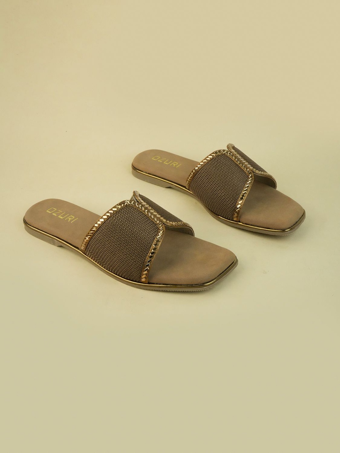 

Ozuri Women Open Toe Flats, Tan