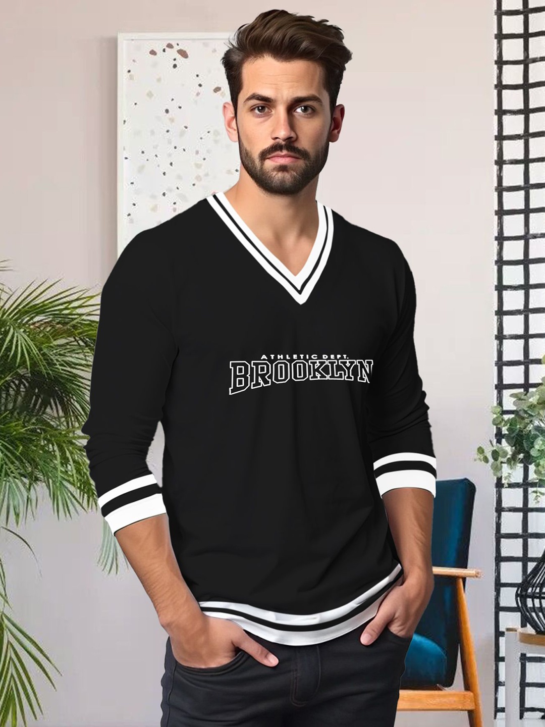 

AUSK Men Striped V-Neck Monochrome Applique T-shirt, Black