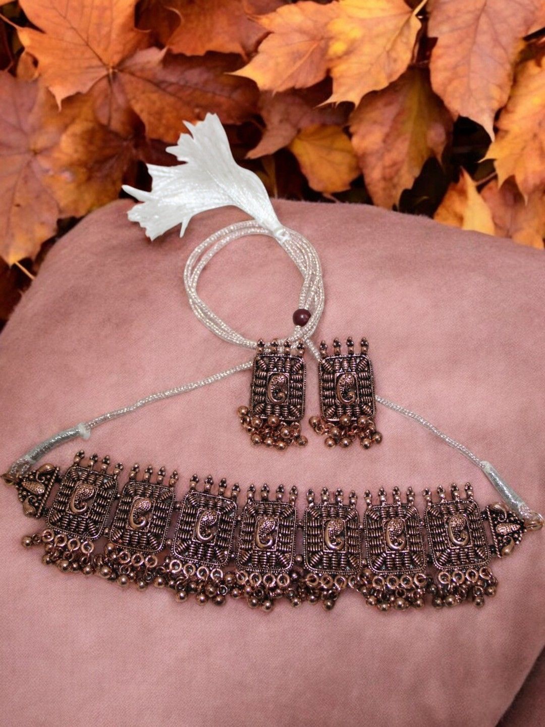 

Jolly Faces Beaded Lord Ganesh Jewellery Set, Copper