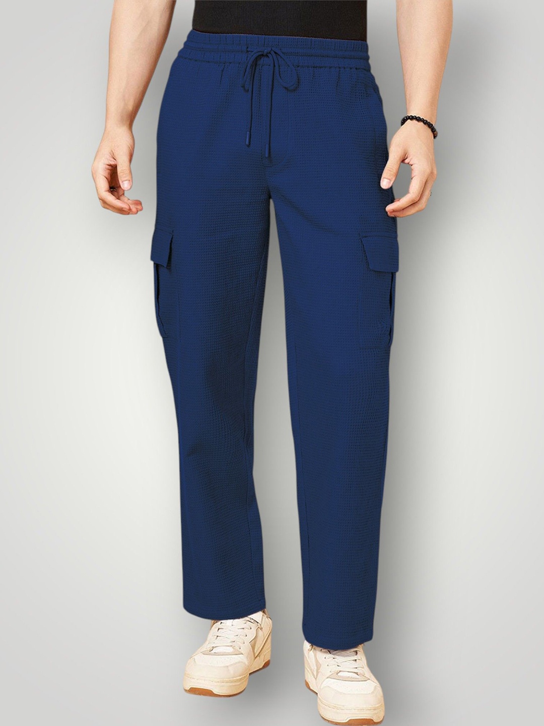 

INDICLUB Men Trousers, Blue
