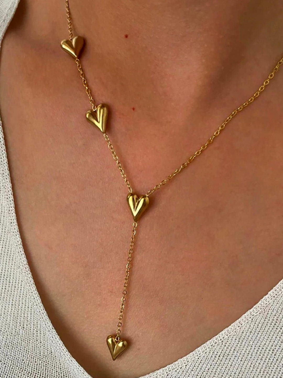

ANJNI CREATION Gold-Plated Necklace