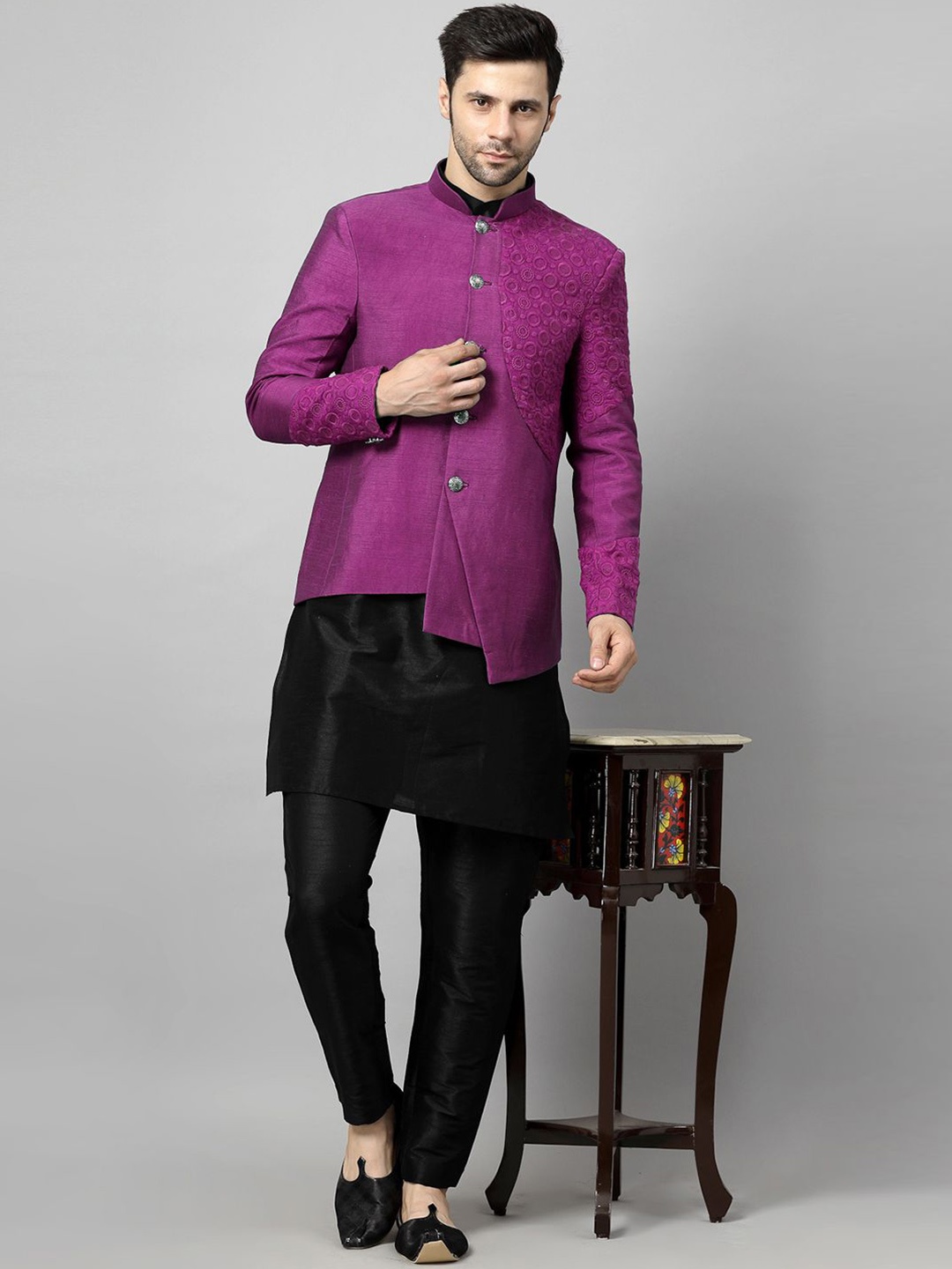 

Utsav Fashion Men Regular Thread Work Dupion Silk Kurti with Trousers, Black