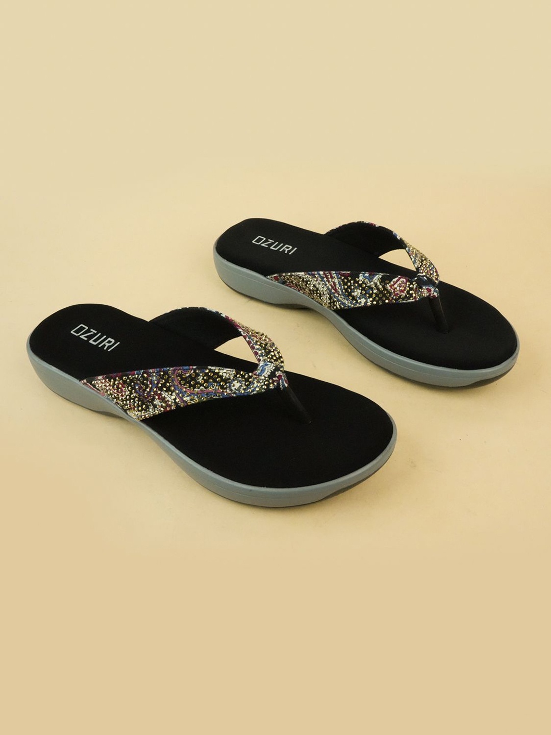 

Ozuri Women Embellished Open Toe Flats, Black