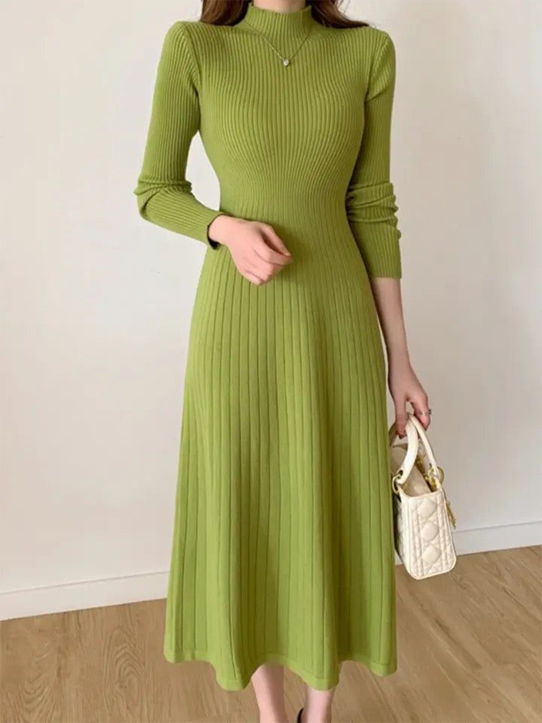 

Alamode By Akanksha Women Green Misty Premium Woolen Knitted Midi Dress