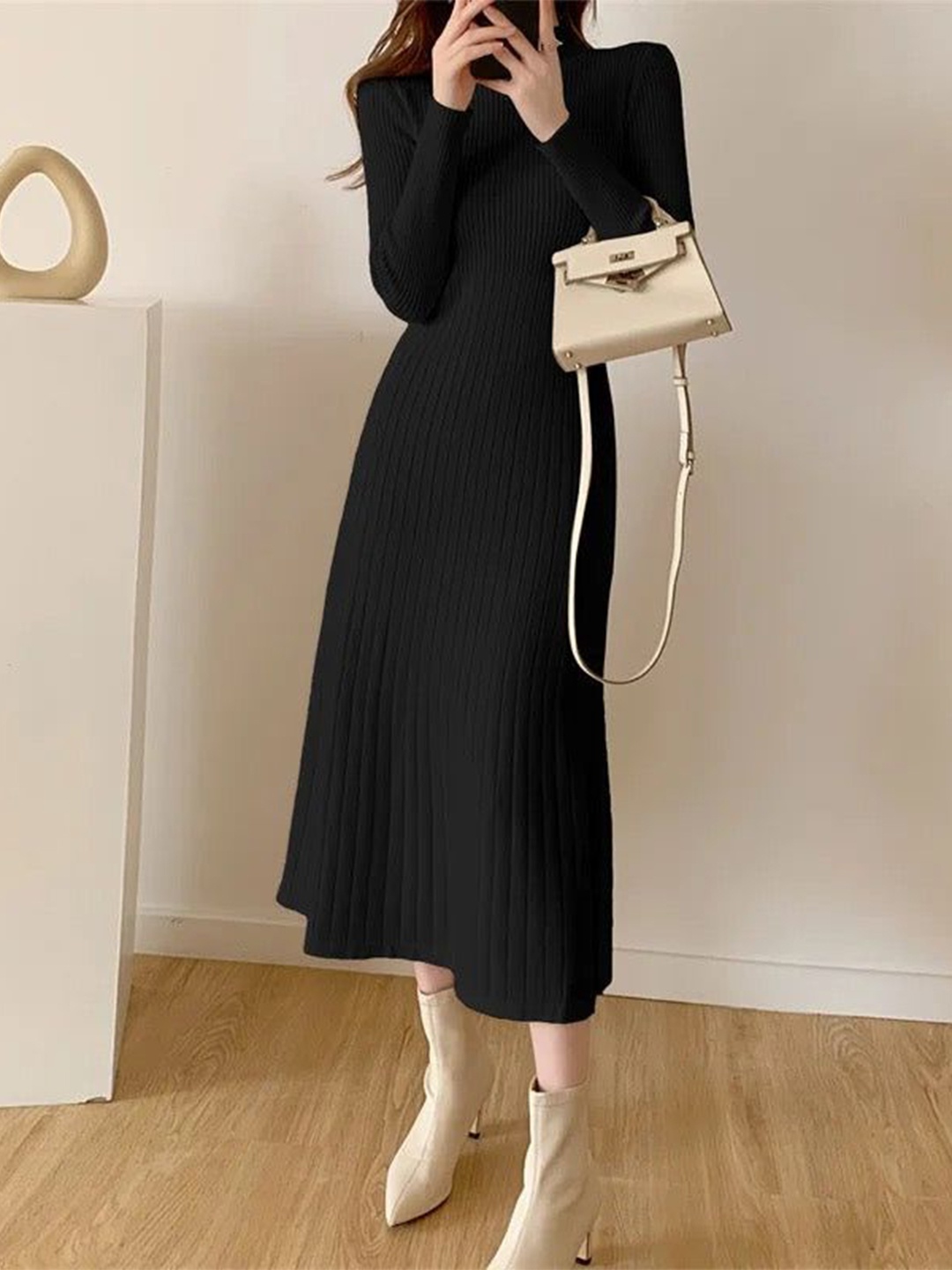 

Alamode By Akanksha Women Black Misty Premium Woolen Knitted Midi Dress