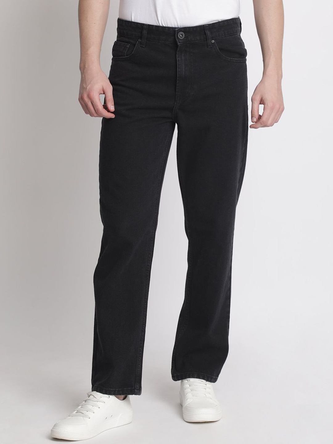 

The Roadster Lifestyle Co Men Pure Cotton Straight Fit Jeans, Charcoal
