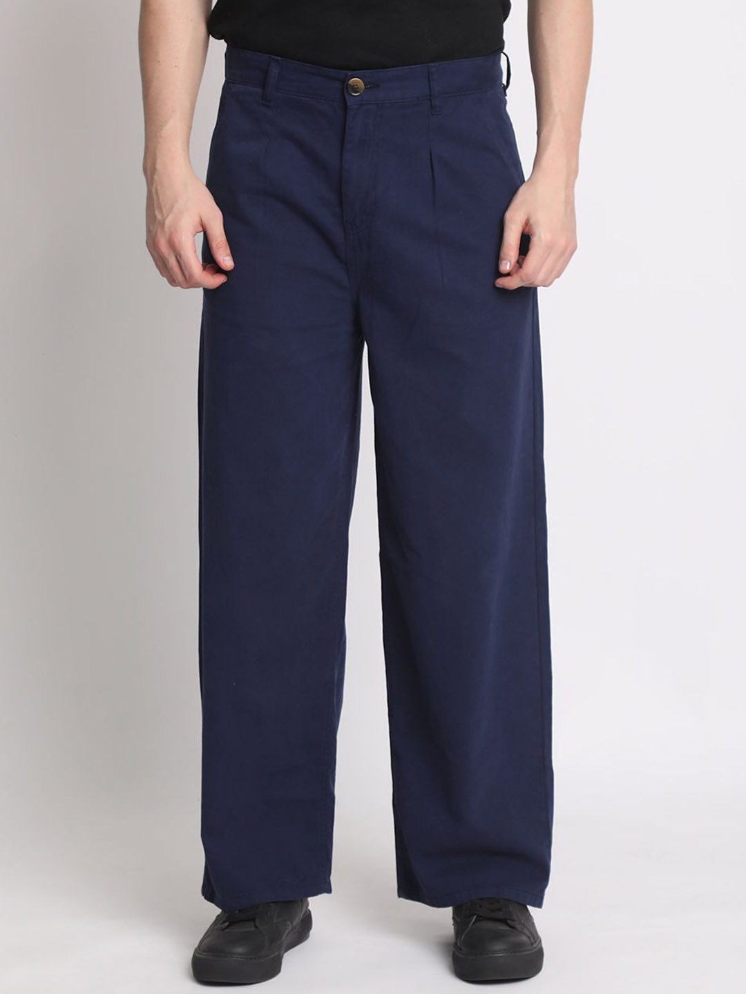 The Roadster Lifestyle Co Men Baggy Fit Chinos Trousers, Blue