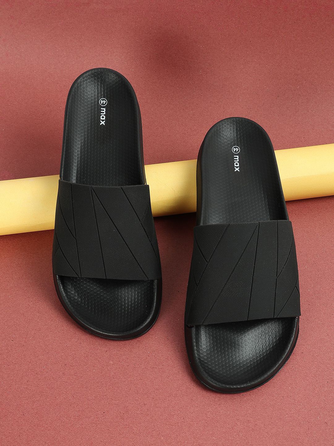 max Men Sliders Flip Flops, Black